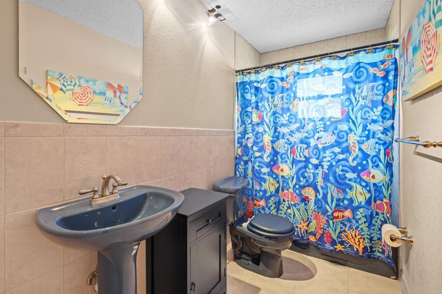 1124 NW 90th Way, Plantation, FL 33322