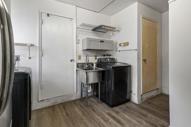 1124 NW 90th Way, Plantation, FL 33322