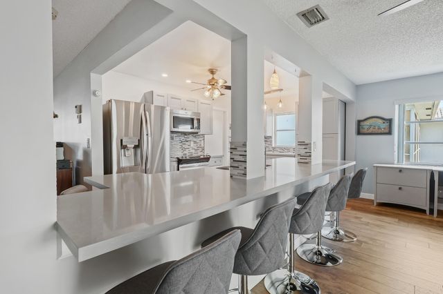 1124 NW 90th Way, Plantation, FL 33322