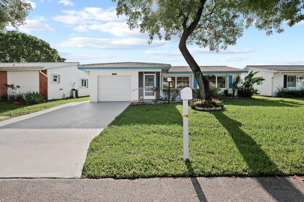 1124 NW 90th Way, Plantation, FL 33322