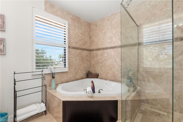 5105 Rutland CT, Cape Coral, FL 33904
