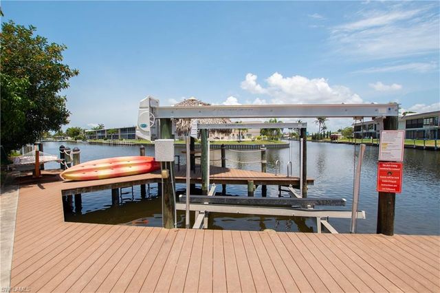 5105 Rutland CT, Cape Coral, FL 33904