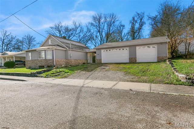 410 S 4th Street, Festus, MO 63028