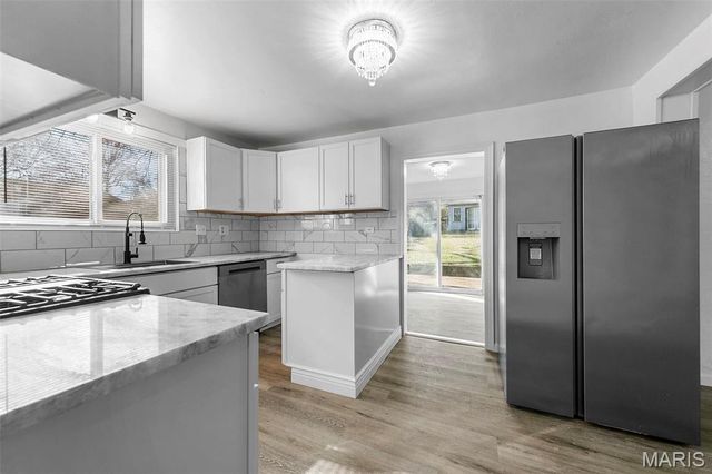 410 S 4th Street, Festus, MO 63028