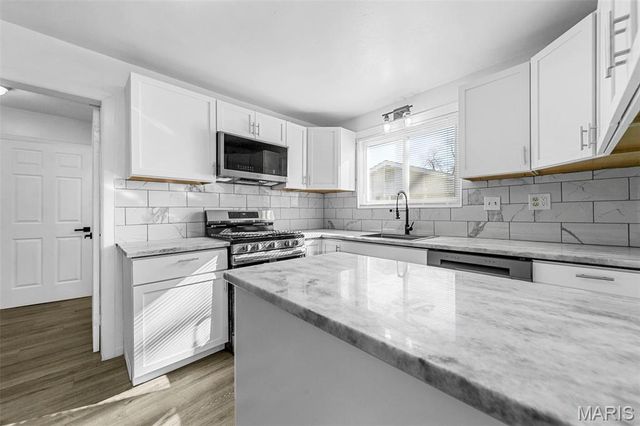 410 S 4th Street, Festus, MO 63028