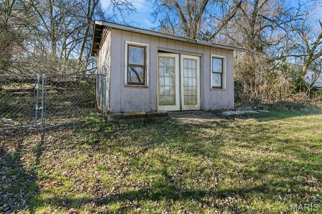 410 S 4th Street, Festus, MO 63028