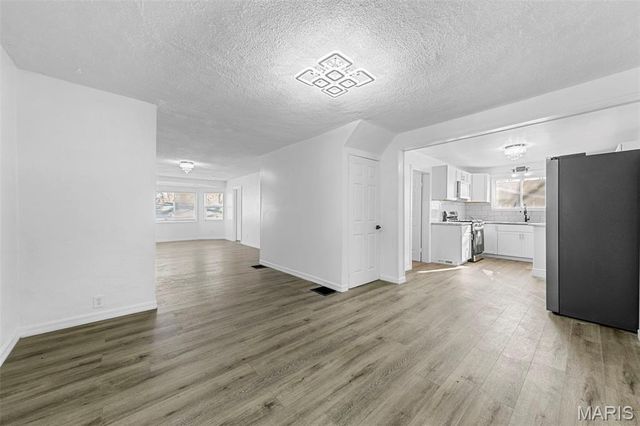 410 S 4th Street, Festus, MO 63028