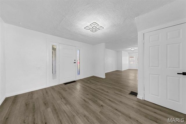 410 S 4th Street, Festus, MO 63028