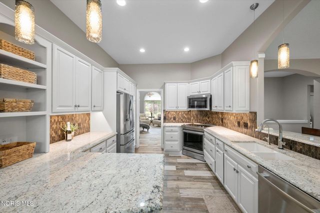 3835 Deer Valley Lane, Maumee, OH 43537