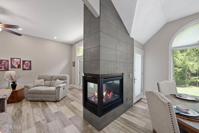 3835 Deer Valley Lane, Maumee, OH 43537