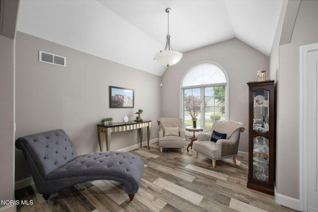 3835 Deer Valley Lane, Maumee, OH 43537