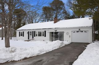 22 Johnson Lane, West Yarmouth, MA 02673