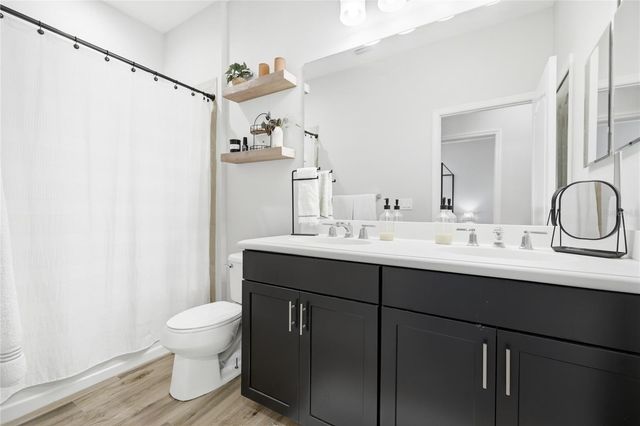 1735 LAKE VERONA CIRCLE, Bradenton, FL 34211