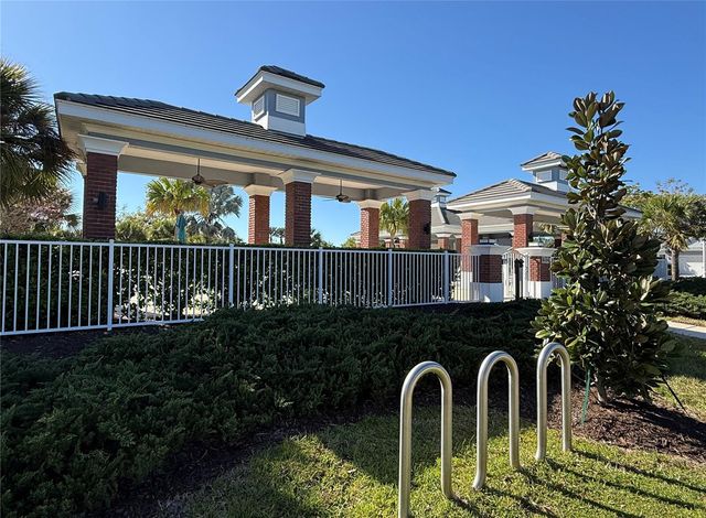 1735 LAKE VERONA CIRCLE, Bradenton, FL 34211