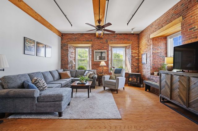 6 Bay Rd Unit 9, Newmarket, NH 03857