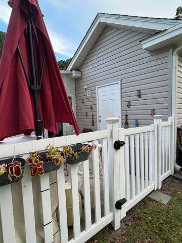 6627 Cherry Laurel Dr., Myrtle Beach, SC 29588