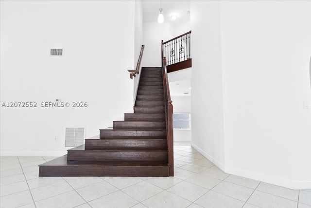 10853 NW 71st St, Doral, FL 33178