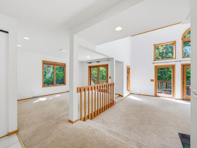 S1W31450 Hickory Hollow COURT, Delafield, WI 53018