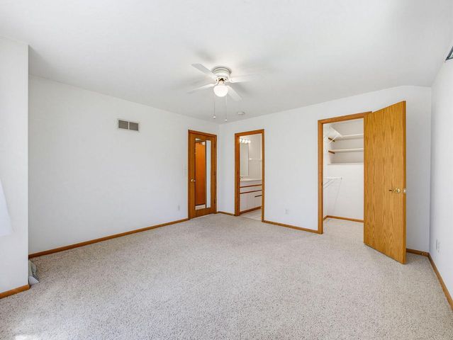 S1W31450 Hickory Hollow COURT, Delafield, WI 53018