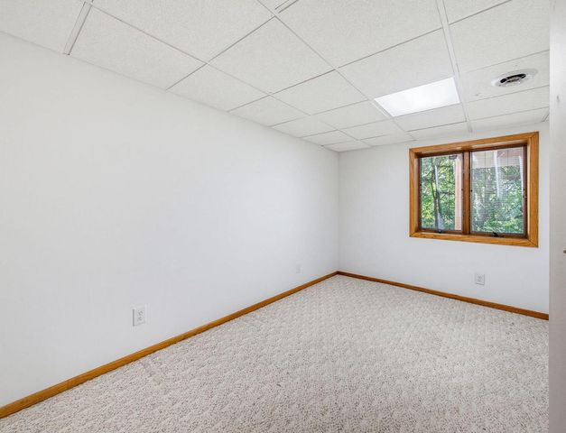 S1W31450 Hickory Hollow COURT, Delafield, WI 53018
