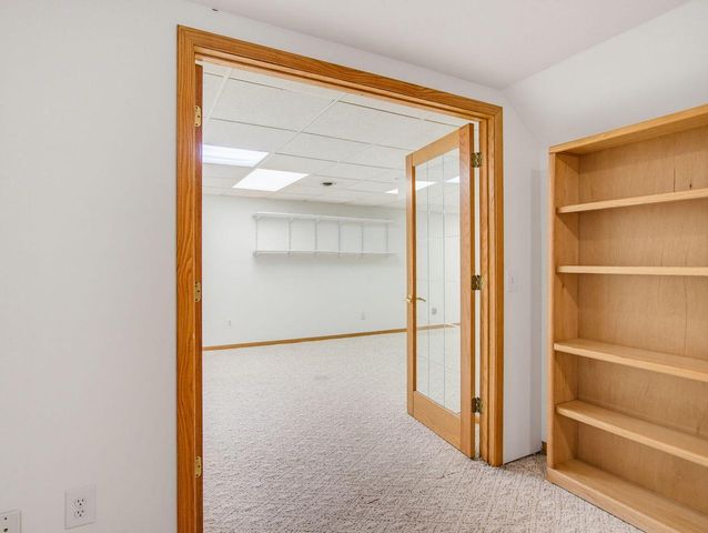 S1W31450 Hickory Hollow COURT, Delafield, WI 53018