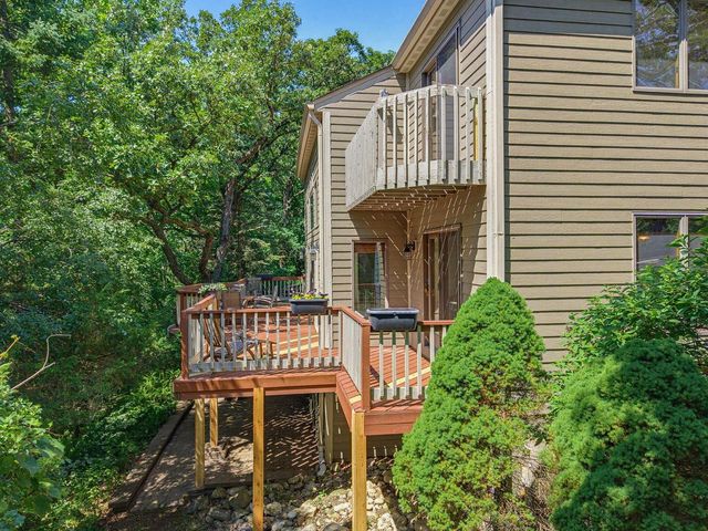 S1W31450 Hickory Hollow COURT, Delafield, WI 53018