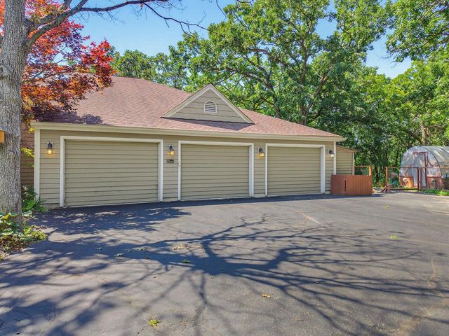 S1W31450 Hickory Hollow COURT, Delafield, WI 53018
