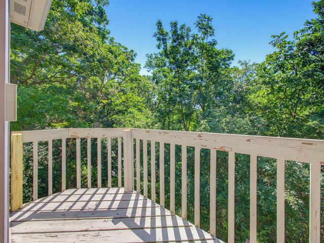 S1W31450 Hickory Hollow COURT, Delafield, WI 53018