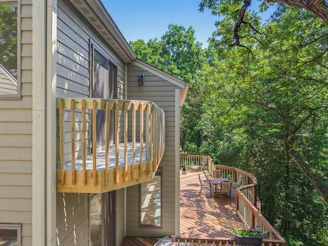 S1W31450 Hickory Hollow COURT, Delafield, WI 53018