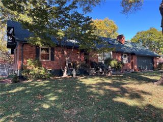 723 NW 6th Street Terrace, Blue Springs, MO 64014