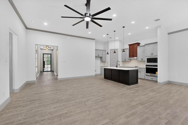 108 Palomita Circle, Athens, TX 75751