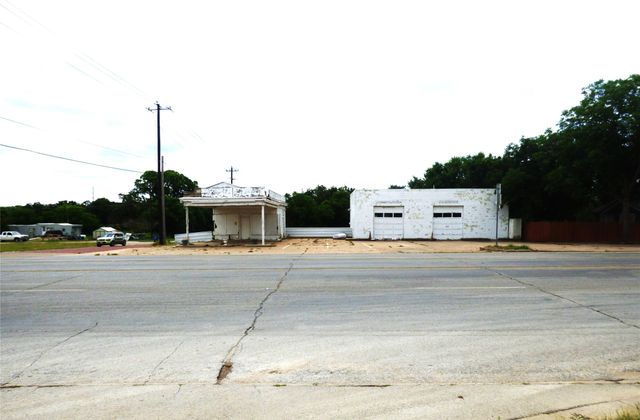 508 E 8th Street, Cisco, TX 76437
