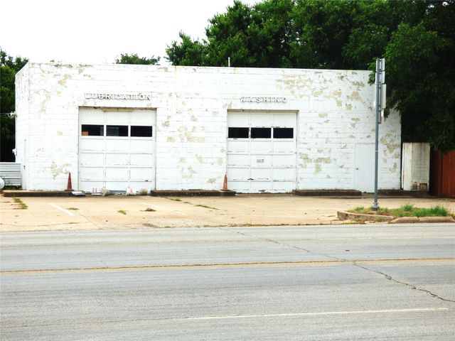 508 E 8th Street, Cisco, TX 76437