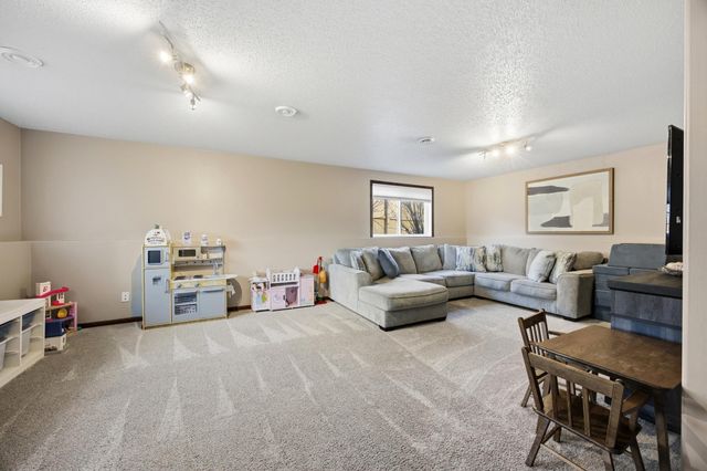 3900 13th Street S, Moorhead, MN 56560