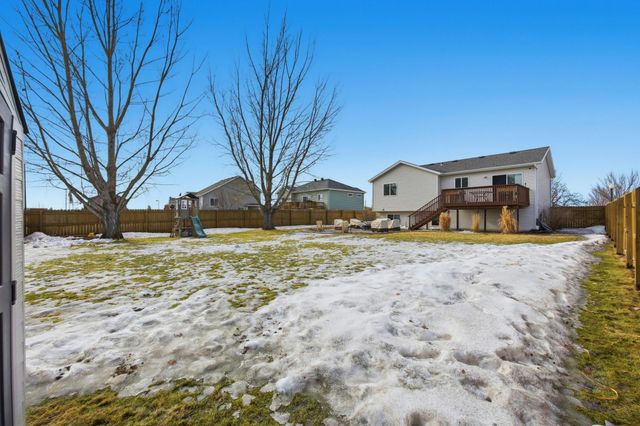 3900 13th Street S, Moorhead, MN 56560