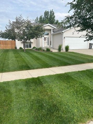 3900 13th Street S, Moorhead, MN 56560