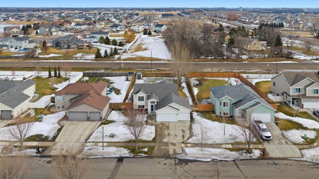 3900 13th Street S, Moorhead, MN 56560