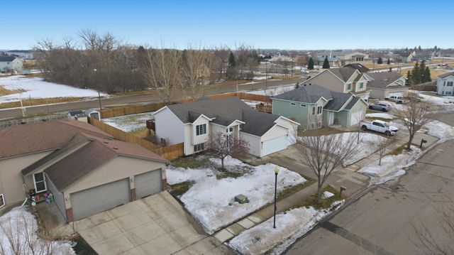 3900 13th Street S, Moorhead, MN 56560
