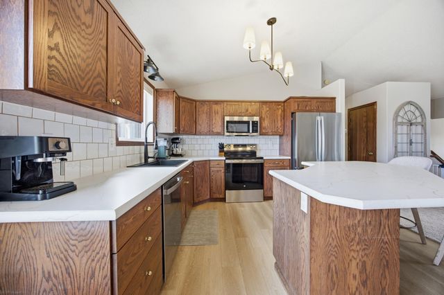 3900 13th Street S, Moorhead, MN 56560