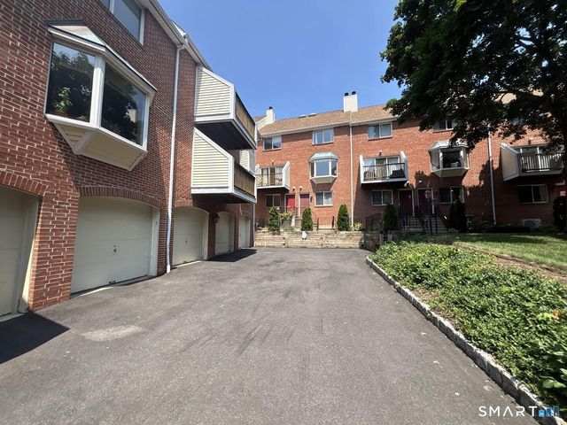 101 Grove Street 29, Stamford, CT 06901