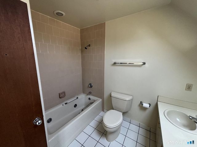 101 Grove Street 29, Stamford, CT 06901