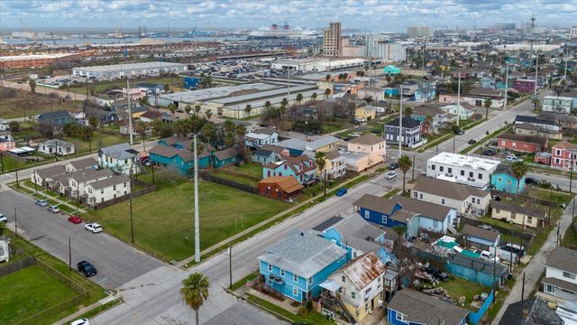 3727 Ball, Galveston, TX 77550