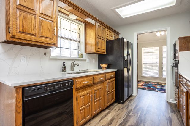 509 WISTERGLEN Drive, Desoto, TX 75115