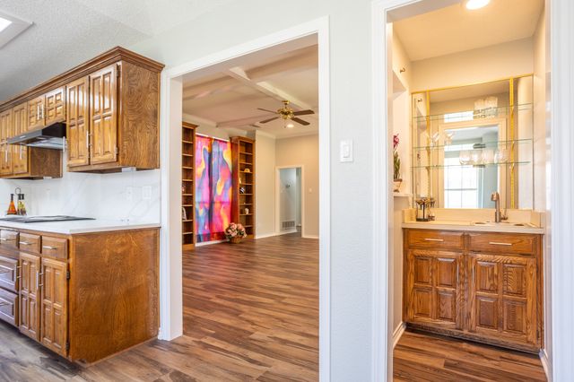 509 WISTERGLEN Drive, Desoto, TX 75115