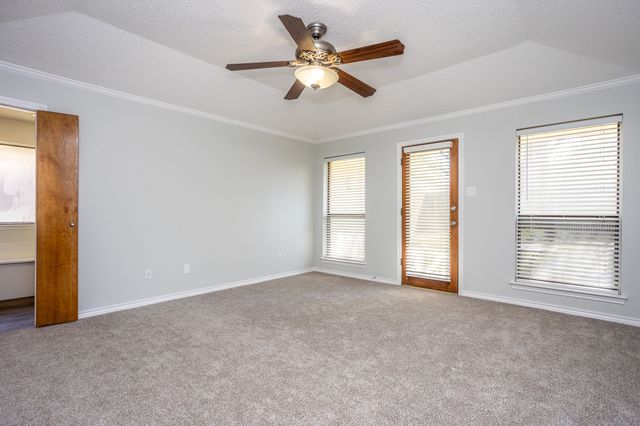 509 WISTERGLEN Drive, Desoto, TX 75115