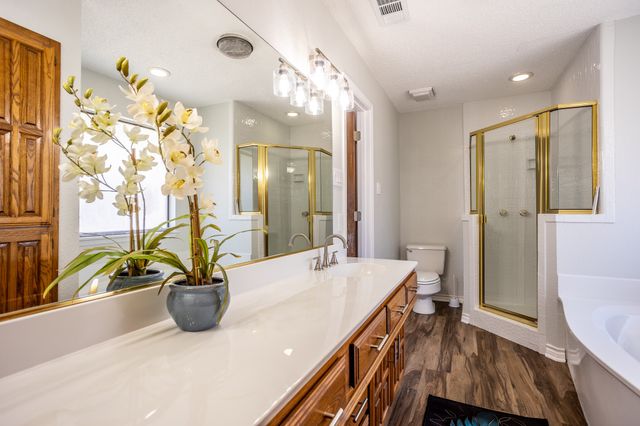 509 WISTERGLEN Drive, Desoto, TX 75115