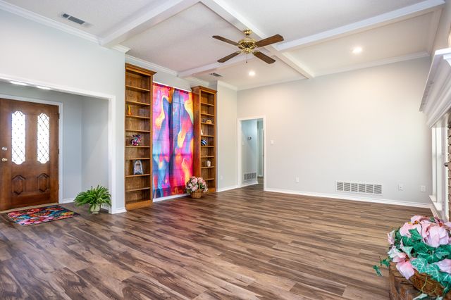 509 WISTERGLEN Drive, Desoto, TX 75115