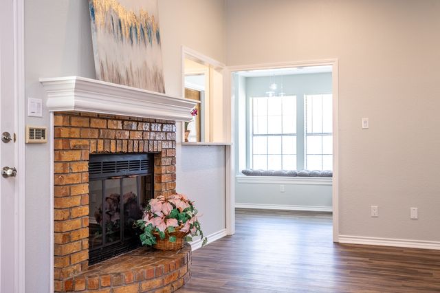 509 WISTERGLEN Drive, Desoto, TX 75115