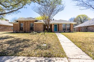 509 WISTERGLEN Drive, Desoto, TX 75115