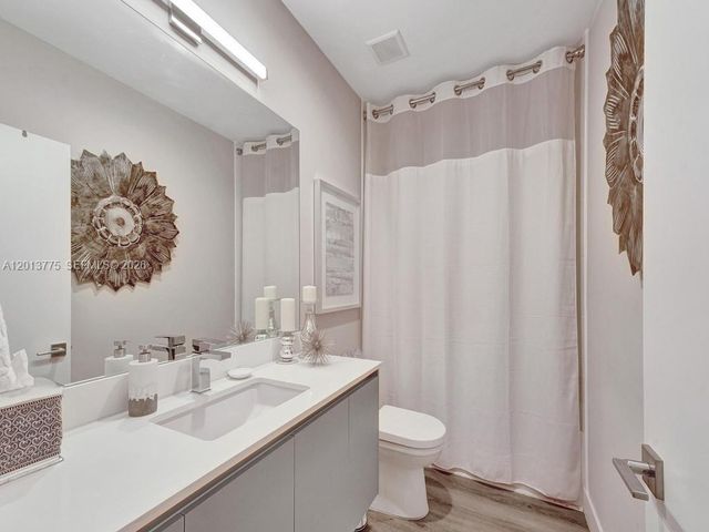 1604 SW 4th Ave, Fort Lauderdale, FL 33315